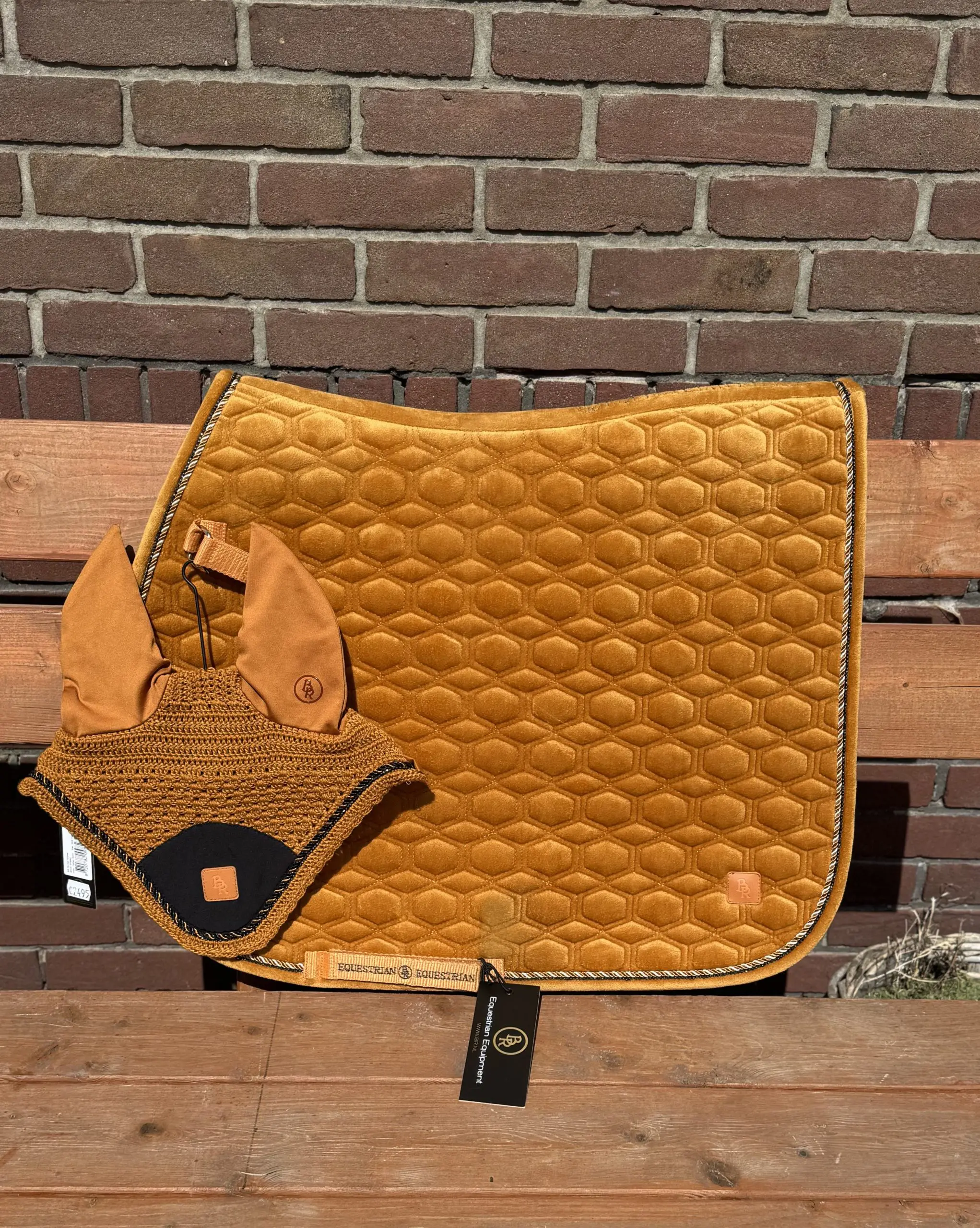 BR Zadeldek + Oornetje, VZH Full